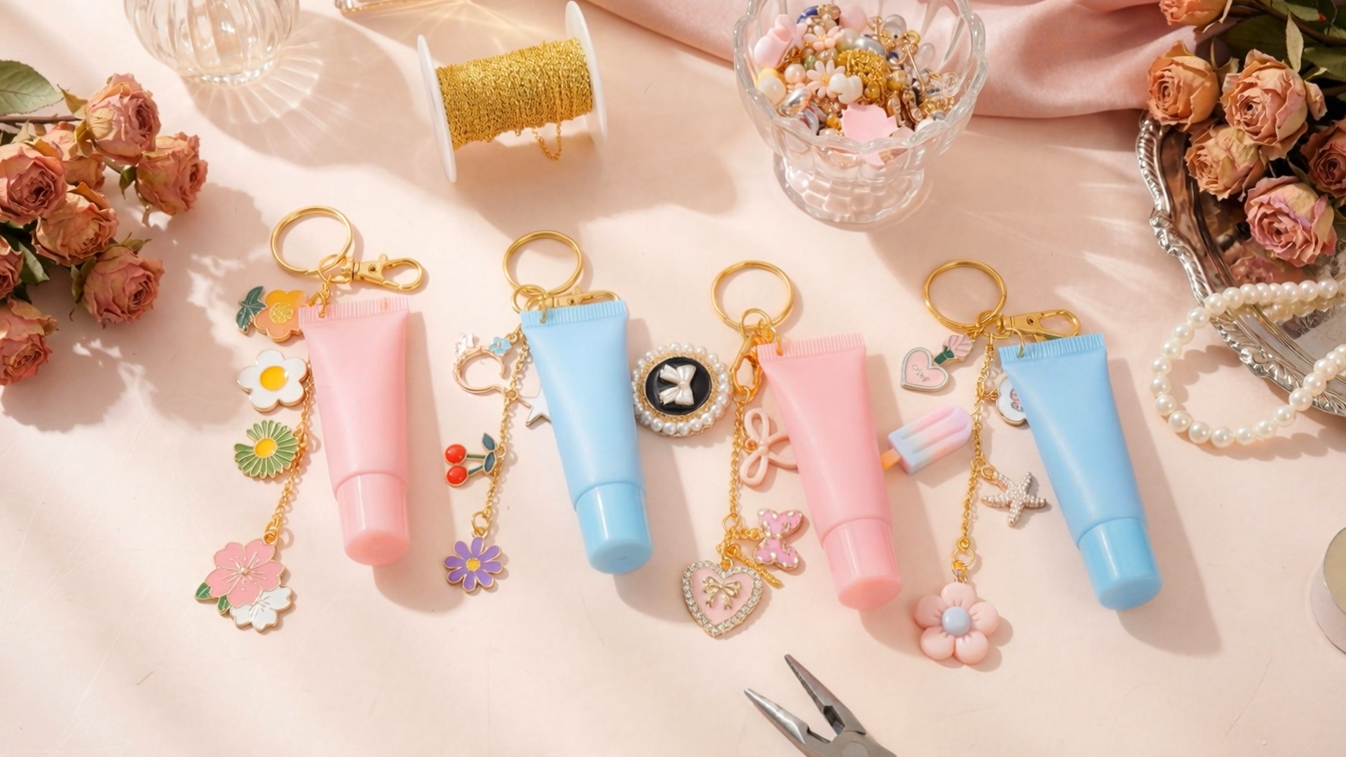 Amazon.com: VioraWhite 213 Pcs Keychain Making Kit Bag Charm Kit